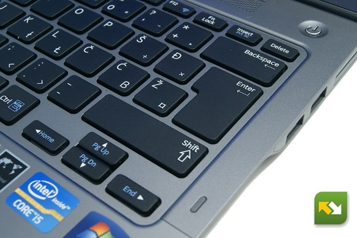 Samsung Ultrabook (11).jpg